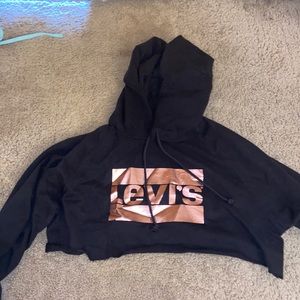 Levi’s cropped hoodie